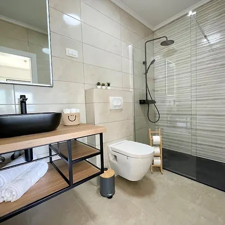 וילה House Mila *