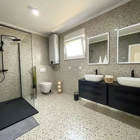Villa House Mila *