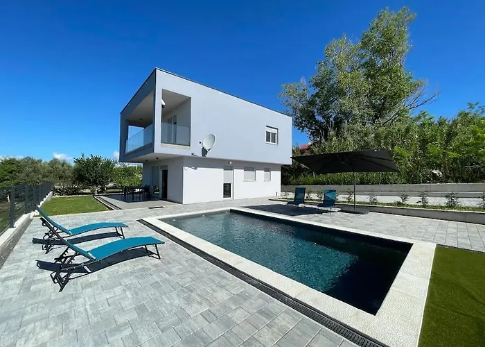 Villa House Mila *