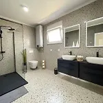 Villa House Mila *