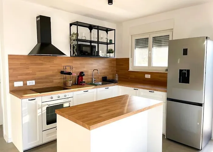 House Mila Ртина